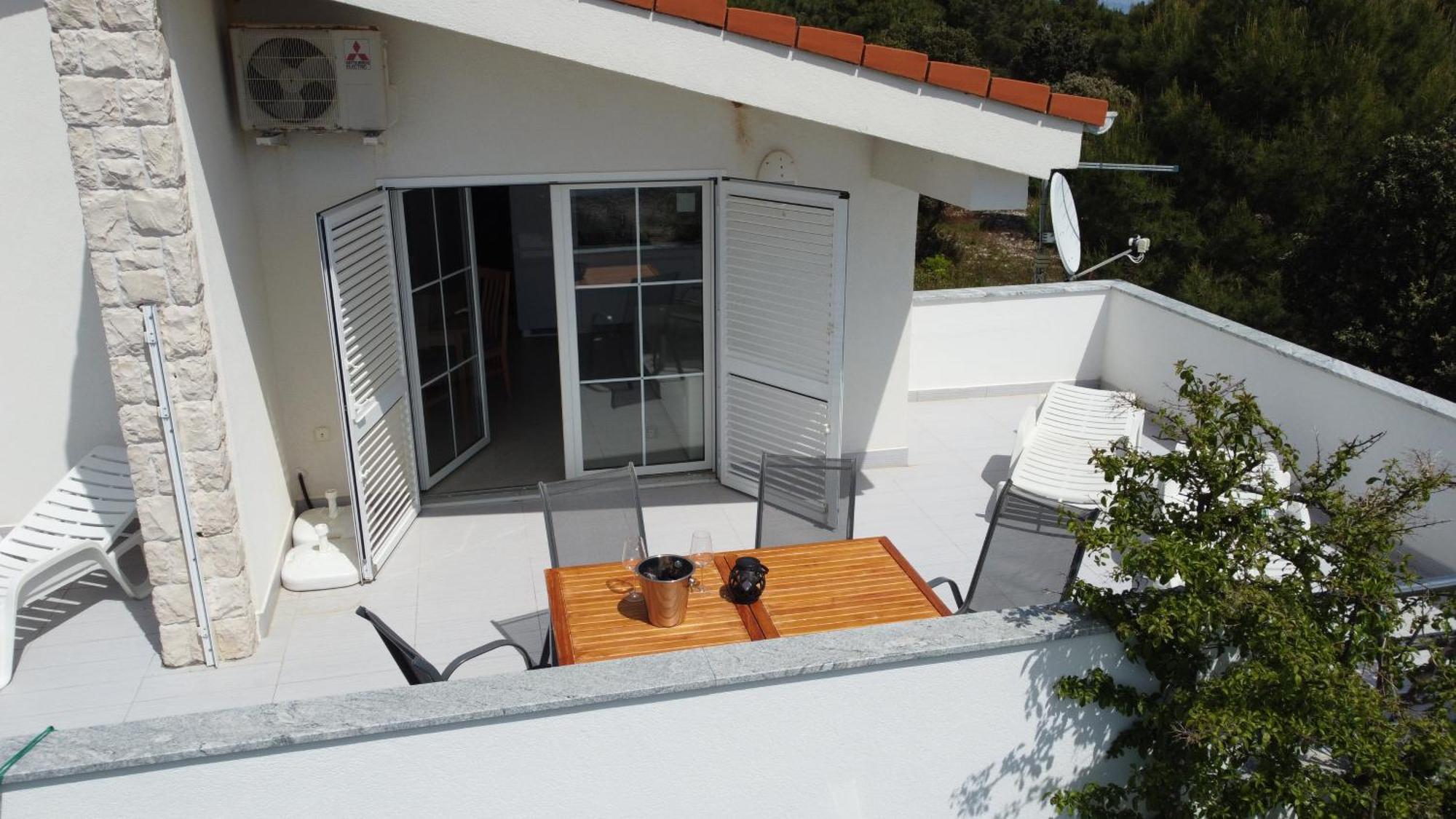 Mirakul Apartments Vir Exterior foto