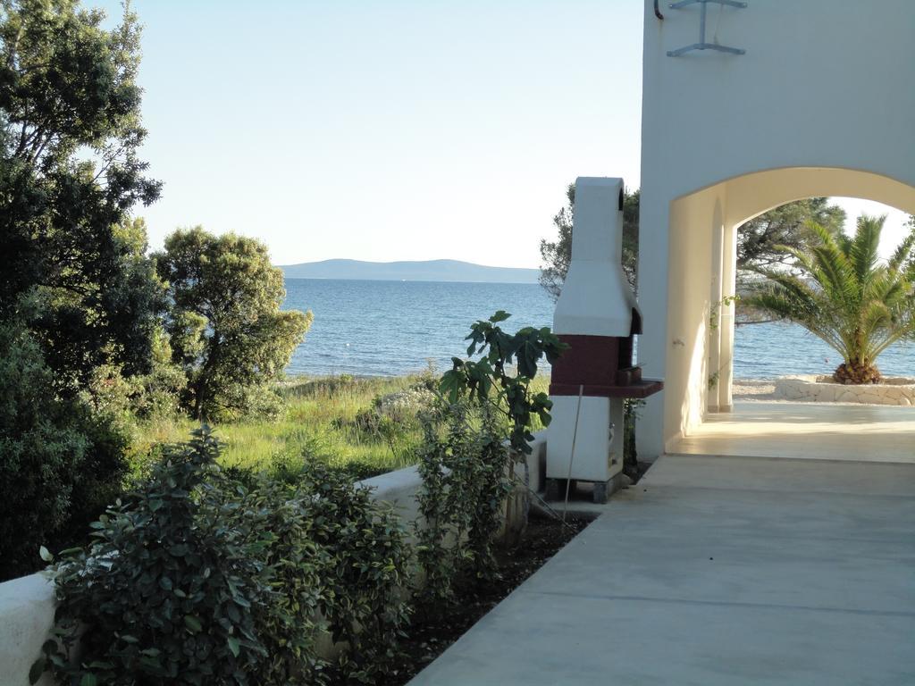 Mirakul Apartments Vir Exterior foto